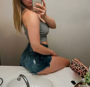 Chloe OnlyFans Leaked Free Thumbnail Picture - #0QIF0eK7SE