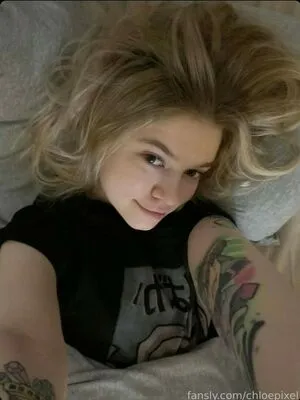 Chloebailey Thumbnail Picture