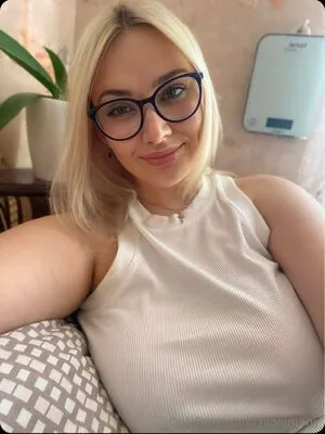 Chloeimany OnlyFans Leaked Free Thumbnail Picture - #XAPfcOg5we