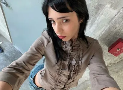 Chloemsua Thumbnail Picture