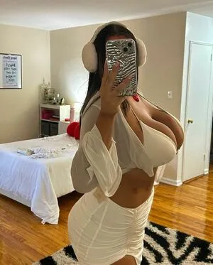 Chlohansen OnlyFans Leaked Free Thumbnail Picture - #dYVXttScam
