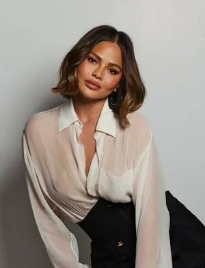 Chrissy Teigen OnlyFans Leaked Free Thumbnail Picture - #F9QNDLHZf2