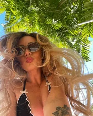 Christina Eileen OnlyFans Leaked Free Thumbnail Picture - #frubzWbIUD