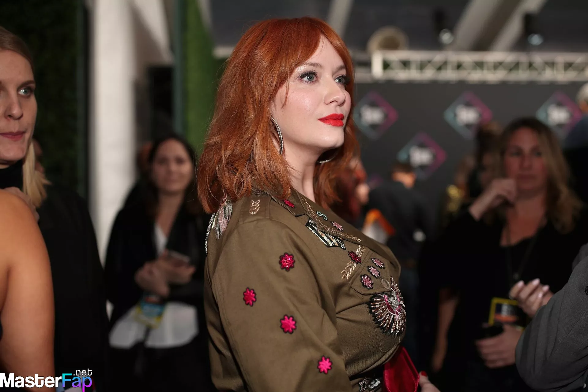 Christina Hendricks Nude OnlyFans Leak Picture R0T2yYlxJJ | MasterFap.net
