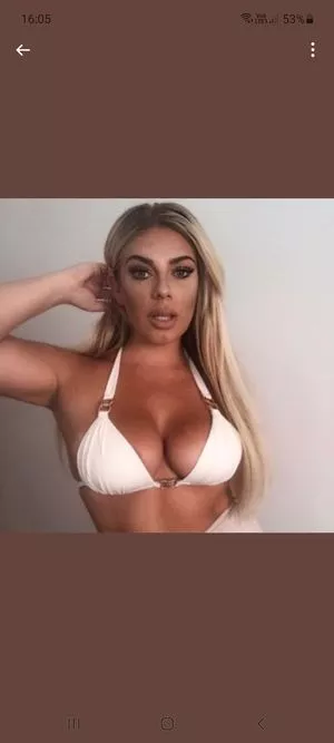 Christina8725 Thumbnail Picture