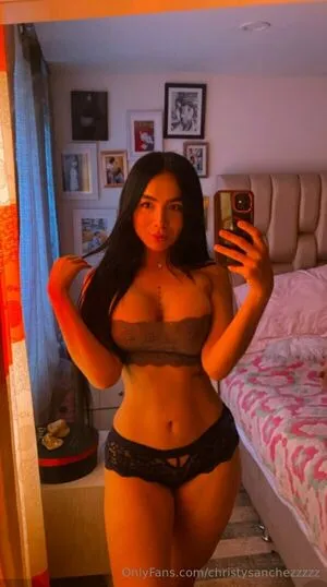 Christysanchezzzzz Thumbnail Picture