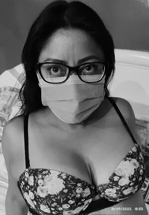 Chubby Queen Free Thumbnail Picture