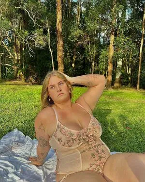 Chynna OnlyFans Leaked Free Thumbnail Picture - #0BpFRnBXYW