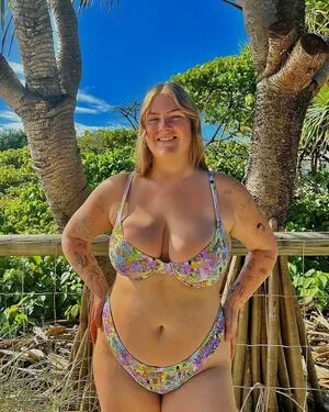 Chynna OnlyFans Leaked Free Thumbnail Picture - #ExS4Mk9Pf1