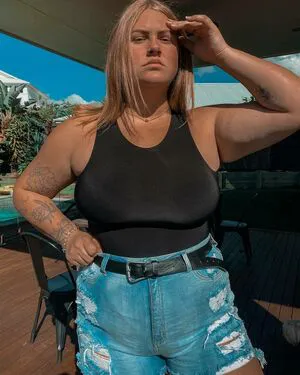 Chynna OnlyFans Leaked Free Thumbnail Picture - #laaOdyK1ra