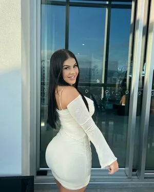 Clair Wells OnlyFans Leaked Free Thumbnail Picture - #usrMZ6P9Ow