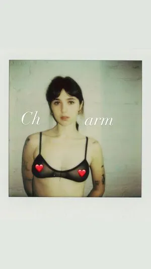 Clairo OnlyFans Leaked Free Thumbnail Picture - #5GwlydjbrZ