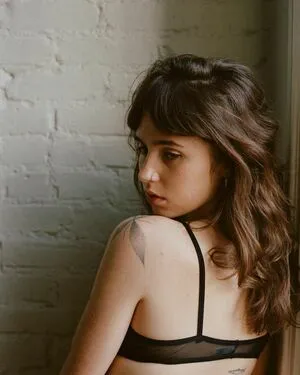Clairo OnlyFans Leaked Free Thumbnail Picture - #7cDKcpdlfC