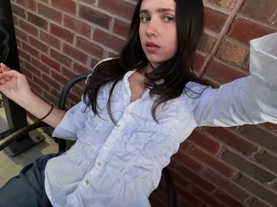 Clairo OnlyFans Leaked Free Thumbnail Picture - #ANRJVOHrj2