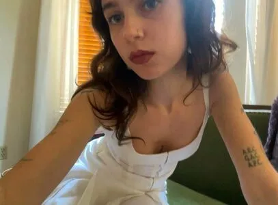 Clairo OnlyFans Leaked Free Thumbnail Picture - #Mkou82qB0T