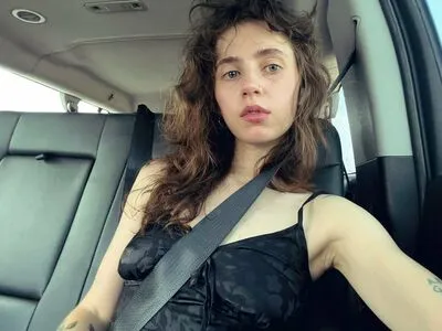 Clairo OnlyFans Leaked Free Thumbnail Picture - #S27LTGxcVF