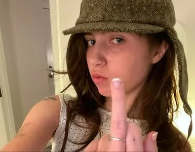 Clairo OnlyFans Leaked Free Thumbnail Picture - #TDNRGI4TT1