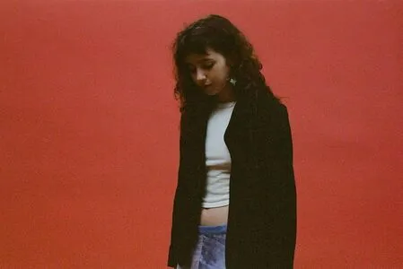 Clairo OnlyFans Leaked Free Thumbnail Picture - #lLSVoC8mRx
