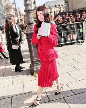 Clairo OnlyFans Leaked Free Thumbnail Picture - #su8kO2OOR6