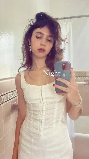 Clairo OnlyFans Leaked Free Thumbnail Picture - #wQdvLdVhis
