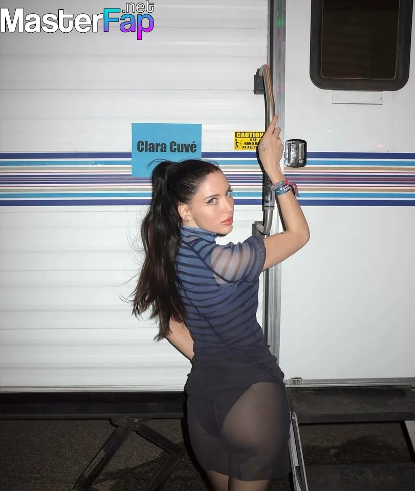 Clara Cuv OnlyFans Leak Picture - #T2f4HGgEsy.