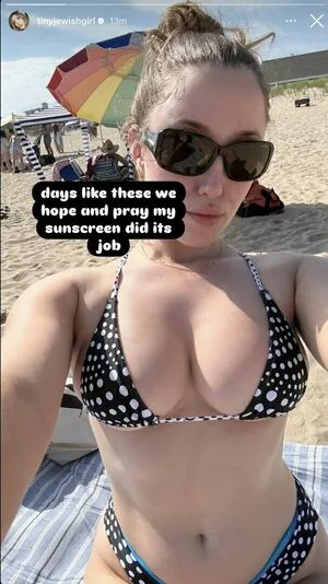 Clara Perlmutter OnlyFans Leaked Free Thumbnail Picture - #k53MNx09Wz