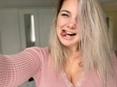 Claraaa S OnlyFans Leaked Free Thumbnail Picture - #b8Ql3H5b4e