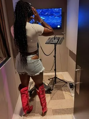 Claressa Shields OnlyFans Leaked Free Thumbnail Picture - #IA5Z2J2Uno