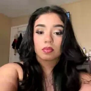 Claritza Thumbnail Picture