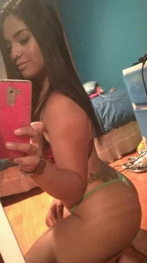 Claudia Yanez Thumbnail Picture