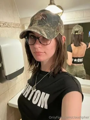 Claudipher OnlyFans Leaked Free Thumbnail Picture - #daCNT2AkOG