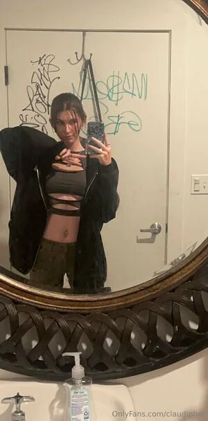 Claudipher OnlyFans Leaked Free Thumbnail Picture - #s1QnaEKzgX