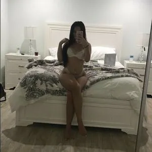Claudzzb Thumbnail Picture