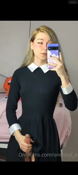 Cloudy Thumbnail Picture