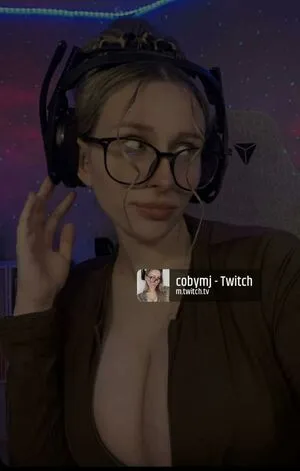 Cobyymj OnlyFans Leaked Free Thumbnail Picture - #OLUSia5EWU