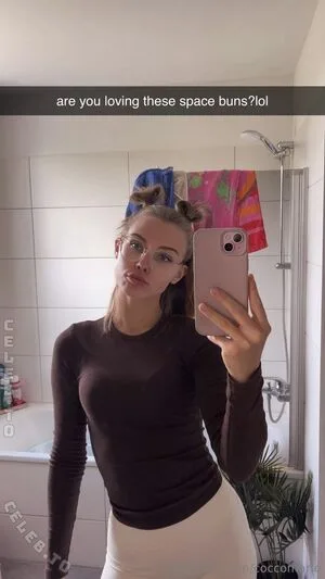 Coccomarie OnlyFans Leaked Free Thumbnail Picture - #dyw8gIZrhW