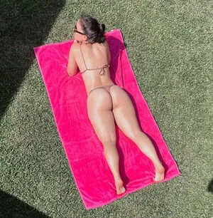 Cococlaraa Thumbnail Picture