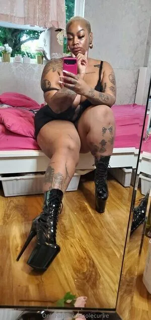 Colecurve OnlyFans Leaked Free Thumbnail Picture - #DIge3yCEV6