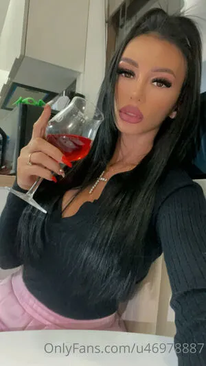 Cosminaa OnlyFans Leaked Free Thumbnail Picture - #VB4LAYCJhu