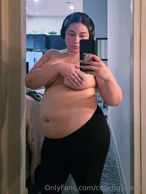 Couchqueenie OnlyFans Leaked Free Thumbnail Picture - #8AX5BjoCbn