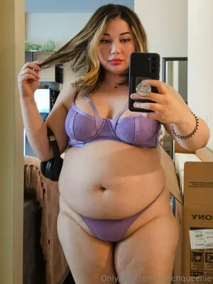 Couchqueenie OnlyFans Leaked Free Thumbnail Picture - #aPCPKBEYF8