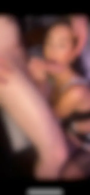 Courtney 93 X0 Thumbnail Picture