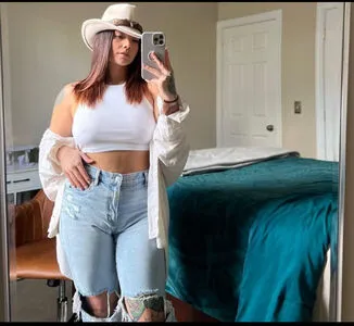 Cowgirl Thumbnail Picture