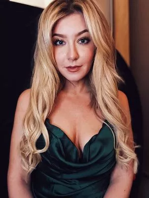 Creative Calm ASMR OnlyFans Leaked Free Thumbnail Picture - #rHmoafUgbf