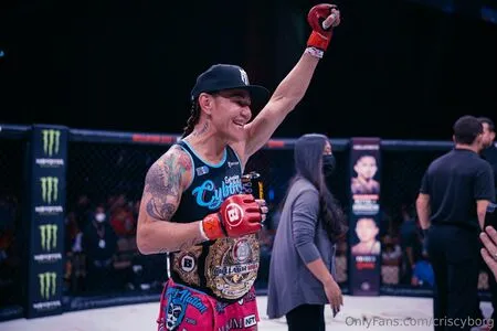 Criscyborg Thumbnail Picture