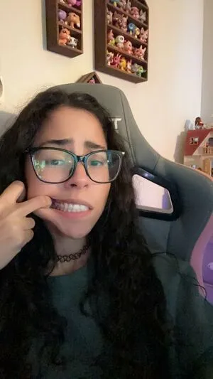 Crybabysmallfry Thumbnail Picture