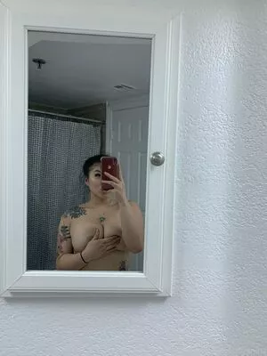 Crybabyxnina Profile Thumbnail