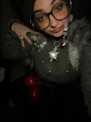 Cryimgthrowingup Thumbnail Picture