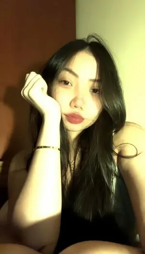 Cumz1lla Thumbnail Picture