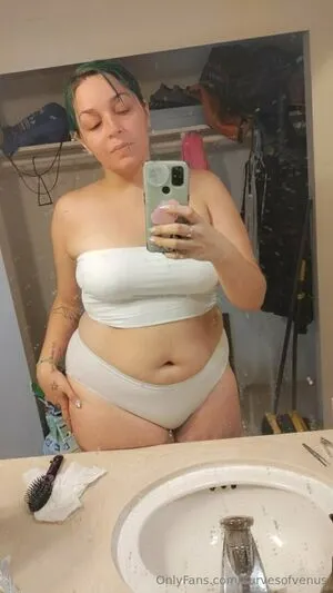 Curvesofvenus Thumbnail Picture